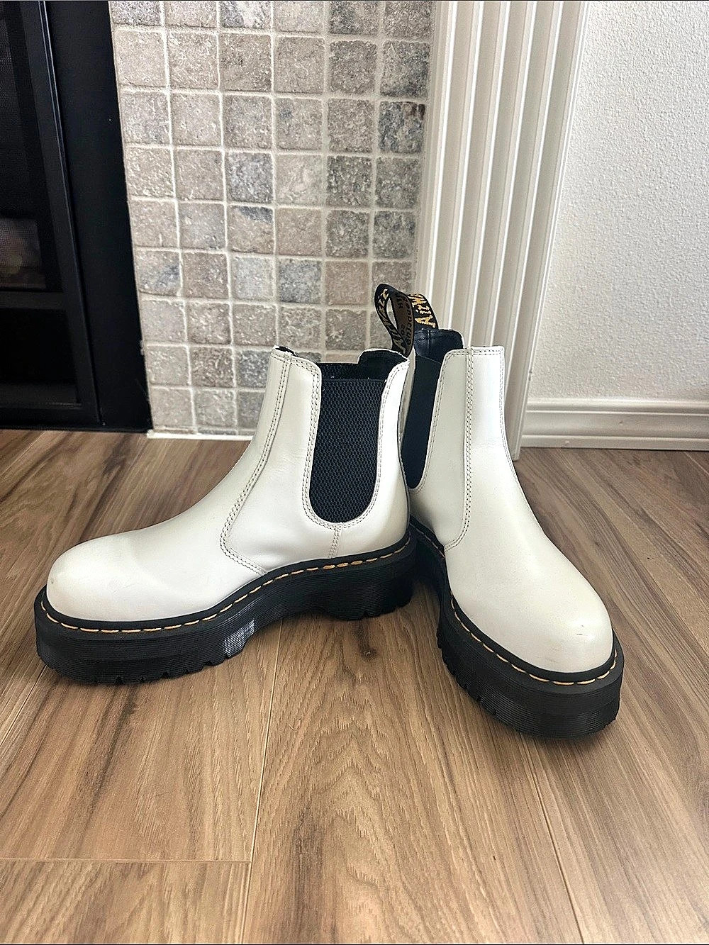 Dr. Martens 2976 Chelsea Boots White & Black US 8